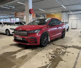 SKODA ENYAQ COUPE 85X 4X4 RS BUSINESSLINE ** HUD / ACC / LÄMPÖPUMPPU / CANTON / MUISTIPENKKI / LASIKATTO / KEYLESSGO / KOUKKU **