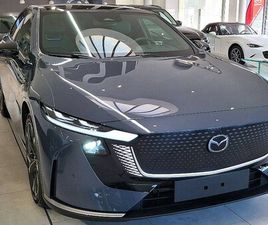 MAZDA 6E 2025 MAZDA6E EV 245KONÍ LONG RANGE ZADNÝ NÁHON TAKUMI ČIERNY INTERIÉR