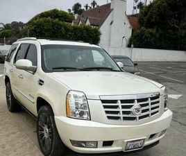 2011 CADILLAC ESCALADE PREMIUM COLLECTION