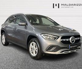 MERCEDES-BENZ GLA SUV 180 D BUSINESS EXTRA AUTO DEL 2023 USATA A FOGGIA