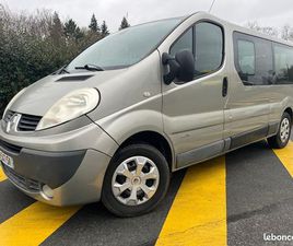 RENAULT TRAFIC 9 PLACES PASSENGER