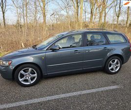 VOLVO V50 VOLVO V50 - 2.4I