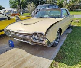 1961 FORD THUNDERBIRD