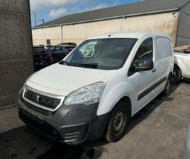 ② PEUGEOT PARTNER — CAMIONNETTES & UTILITAIRES — 2EMEMAIN