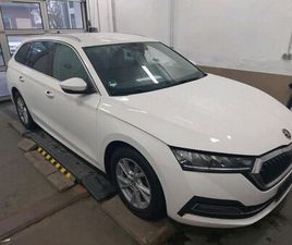 SKODA OCTAVIA COMBI COMBI 2.0 TDI DSG STYLE AHK NAVI SITZHZG