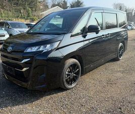 TOYOTA NOAH 1.8 PETROL HYBRID X