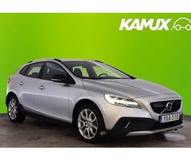 VOLVO V40 CROSS COUNTRY D3 VOLVO V40 CROSS COUNTRY D3 MOMENTUM GPS B-KAM VÄRM KEYLESS ADP FARTH