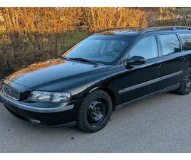 VOLVO V70 II KOMBI 2,4 BENZIN EZ 2002