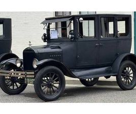 1924 FORD MODEL T FORDOR
