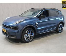 LYNK & CO 01 1.5 NL AUTO/ZWARTE HEMEL/STUURVERWARMING/360/RIJKLAAR/BOVAG