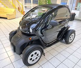 RENAULT TWIZY 45 RENAULT TWIZY 45 MIT FENSTER UND TÜREN