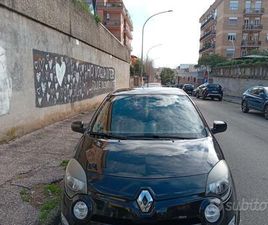 AUTO RENAULT TWINGO