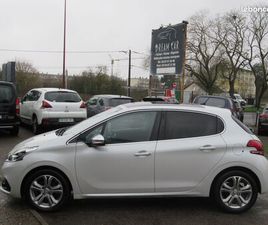 PEUGEOT 208 1.2 110CH ALLURE , 98000 KM DISTRIBUTION OK ETAT NEUF