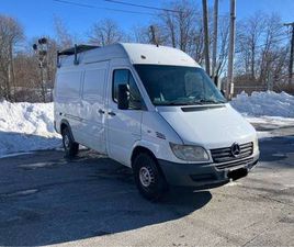 2004 DODGE SPRINTER 2500 - 4 SEASON WEEKEND CAMPER