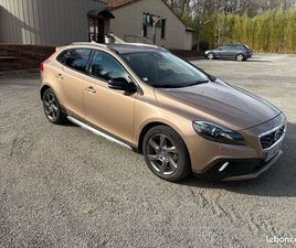 VOLVO V40 CROSS COUNTRY