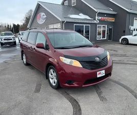 2012 TOYOTA SIENNA