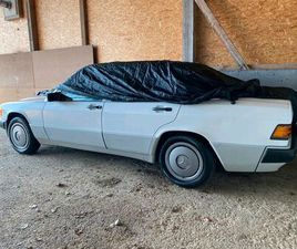 MERCEDES CLASSE E 190 E MERCEDES-BENZ 190E|1.8#RENTNERFAHRZEUG*WENIGKM|