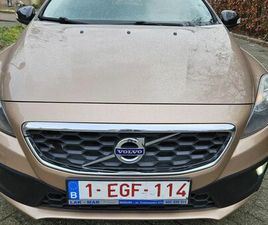 VOLVO V40 CROSS COUNTRY D2 KINETIC