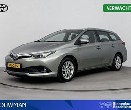 TOYOTA AURIS 1.8 HYBRID DYNAMIC | CLIMATE CONTROL | PARKEERCAMERA | NAVIGATIE | CRUISE CONTROL |