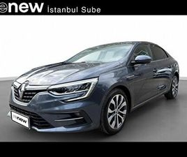 SEDAN 1.3 TCE ICON EDC