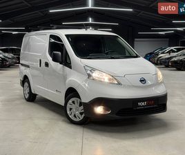 NISSAN E-NV200 2015