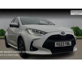 TOYOTA YARIS 1.5 VVT-H DESIGN E-CVT EURO 6 (START/STOP) 5DR-/