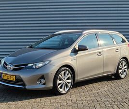 TOYOTA AURIS TOURING SPORTS - 1.8 HYBRID EXECUTIVE LEDER STOELVERWARMING CAMERA