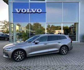 VOLVO V60 MOMENTUM