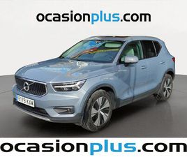 VOLVO XC40 T3 MOMENTUM (163 CV)