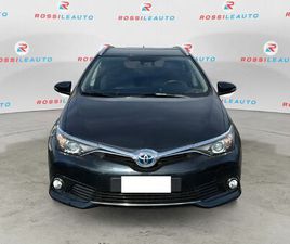 TOYOTA AURIS TOYOTA AURIS STATION WAGON 1.8 HYBRID COOL DEL 2019 USATA A MASSA