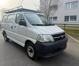 TOYOTA HIACE HIACE D-4D VAN 4WD SWB