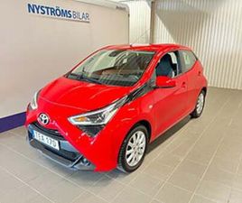 TOYOTA AYGO 5-DÖRRAR 1.0 VVT-I X-PLAY / KAMERA/ CARPLAY/ V-HJUL