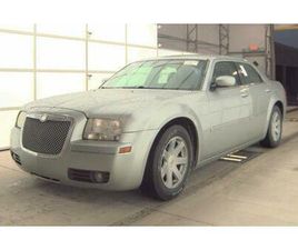 USED 2005 CHRYSLER 300 TOURING