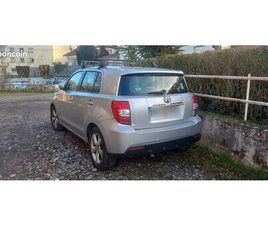 VENDS TOYOTA URBAN CRUISER