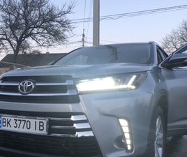 TOYOTA HIGHLANDER 2016