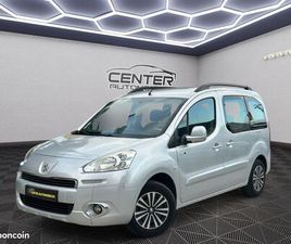 PEUGEOT PARTNER TEPEE PEUGEOT PARTNER TEPEE STYLE 1.6 HDI 92 CV {KIT DISTRIBUTION OK - SUIVI ENTRETIEN COMPLET}