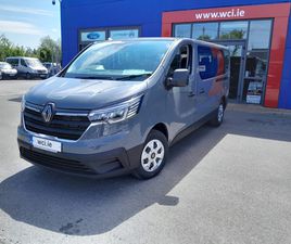 2026 RENAULT TRAFIC PASSENGER WHEELCHAIR TAXI
