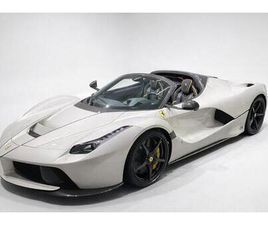 FERRARI LAFERRARI APERTA 6.3 V12