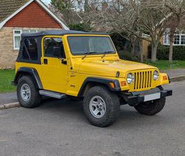 4.0 SPORT SOFT TOP 3DR PETROL MANUAL 4X4 (302 G/KM, 174 BHP)