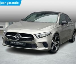 MERCEDES CLASSE A 200 BERLINE LUXURY LINE | PANORAMISCH DAK | TREKHAAK | SMARTPHONE INTEGRATIE |