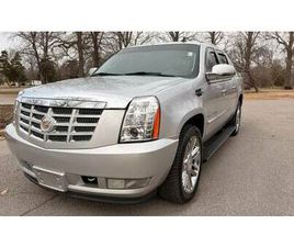 2013 CADILLAC ESCALADE EXT