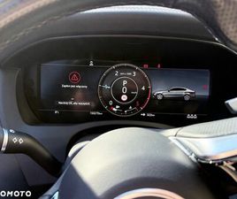 JAGUAR XE D200 R-DYNAMIC HSE