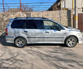 MITSUBISHI SPACE WAGON