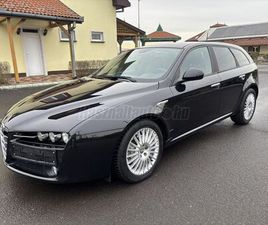 ALFA ROMEO 159 SW ALFA ROMEO 159 SW 2.0 JTDM 16V DISTINCTIVE XENON BŐR 17 COLL ALUFELNI