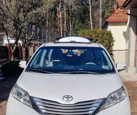 TOYOTA SIENNA 3.5 XLE AWD