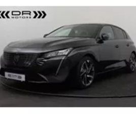 ADAPTIVE CRUISE - DODE HOEK - APPLE CARPLAY - VERWARMDE ZETELS