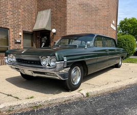 1961 OLDSMOBILE DYNAMIC 88 LIMOUSINE