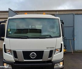 CAMION BENNE NISSAN