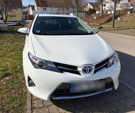 TOYOTA AURIS HYBRID EXECUTIVE 1,8-L-VVT-I EXECUTIVE