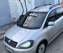 TOYOTA AVENSIS VERSO 2002